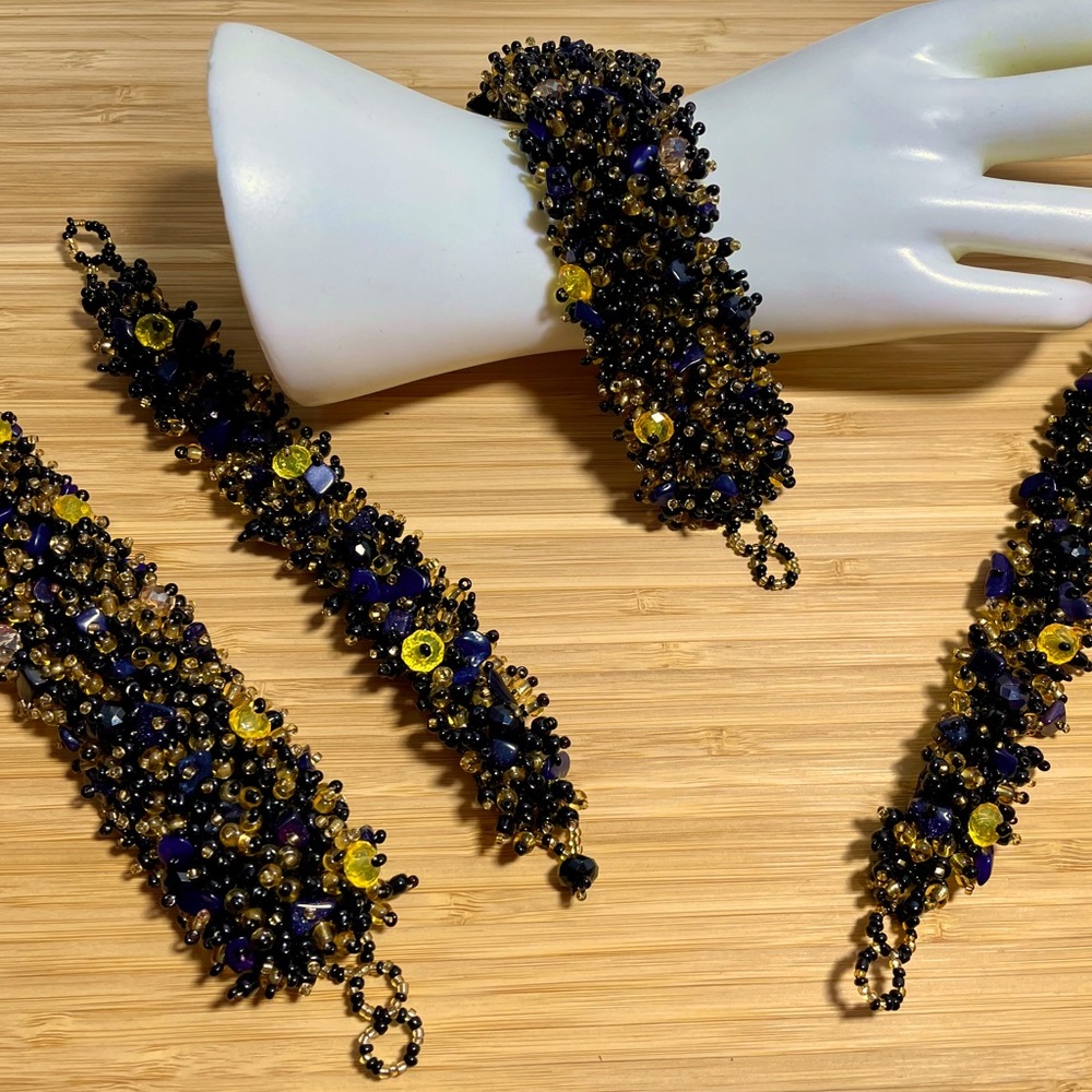Glass Bead Explosion Bracelet
